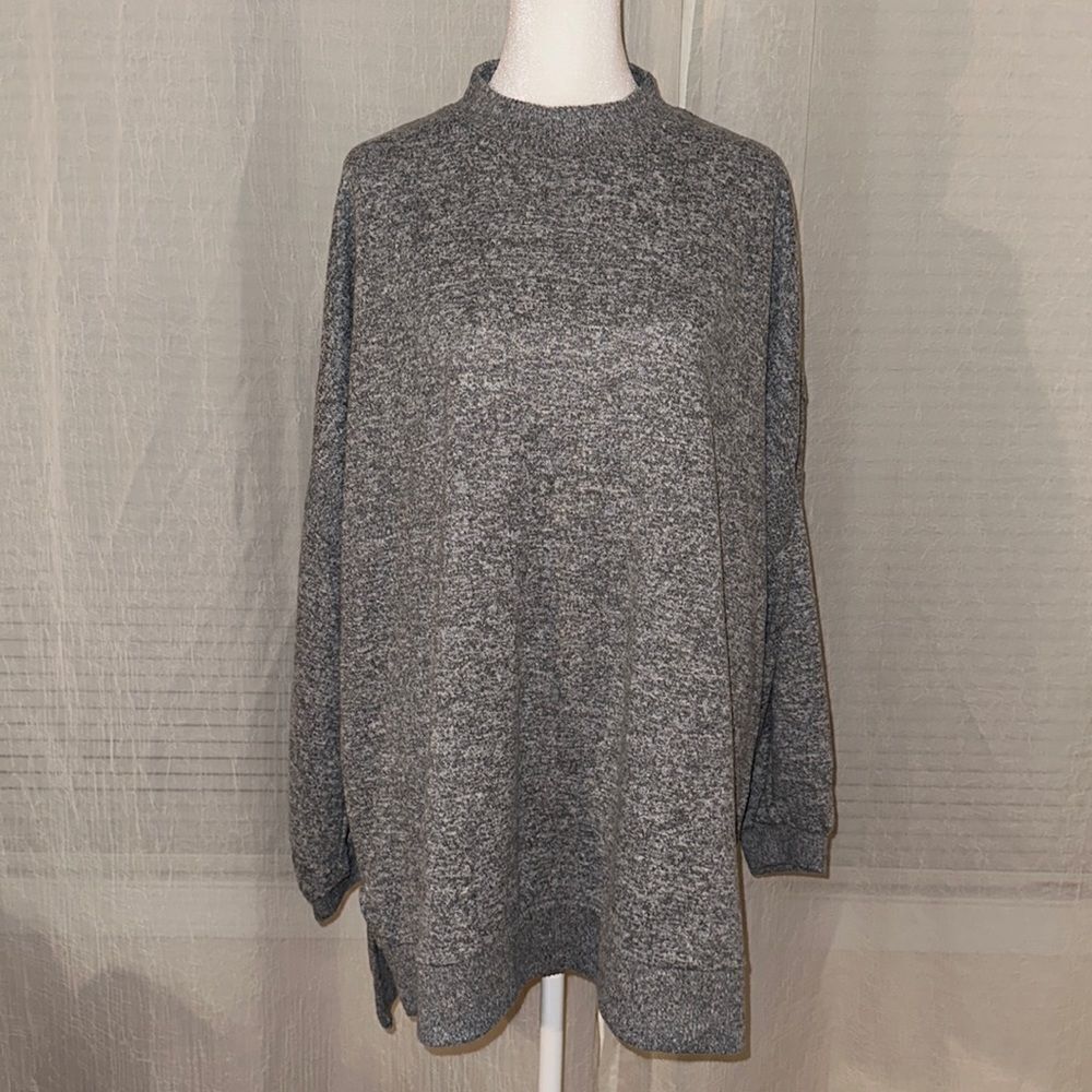 C&C California 2X Fine Knit Gray Heathered Light Weight Drop Sleeve Sweater